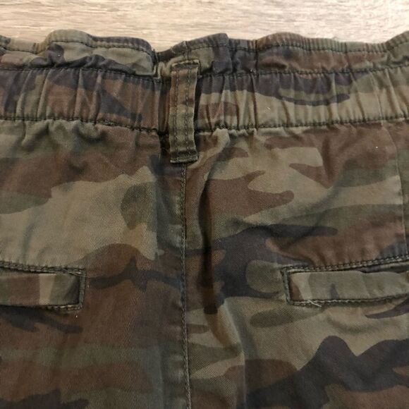 Women's Sanctuary Camo Print Paperbag Waist Shorts - Picture 8 of 8